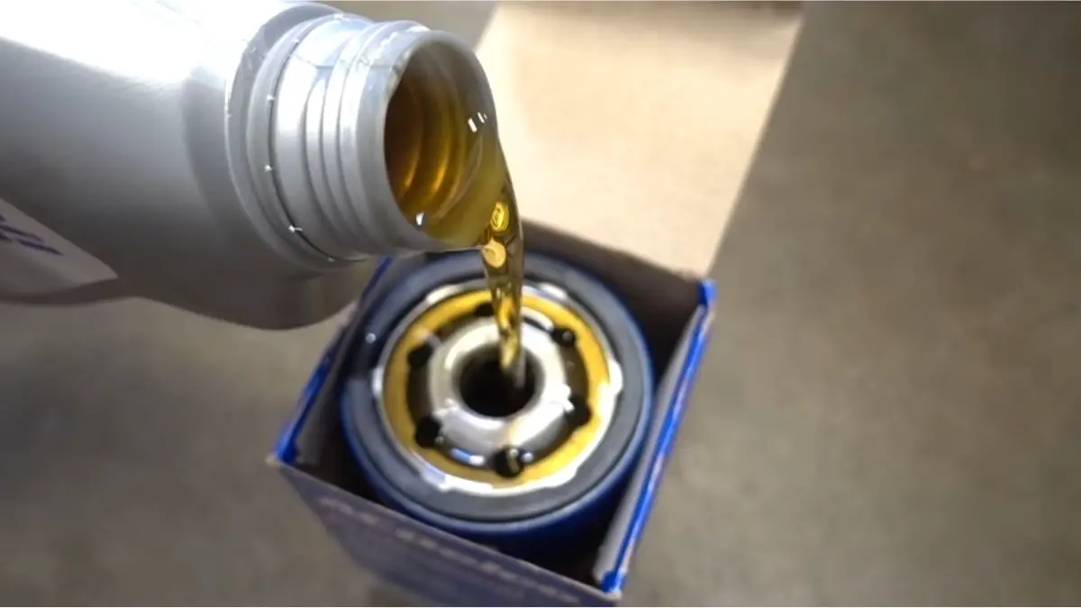 do I need to prime my oil filter